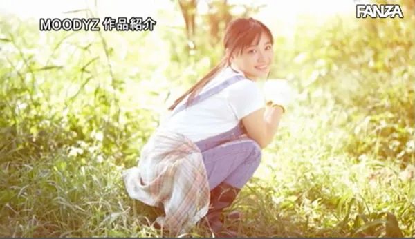 花音丽风格多样