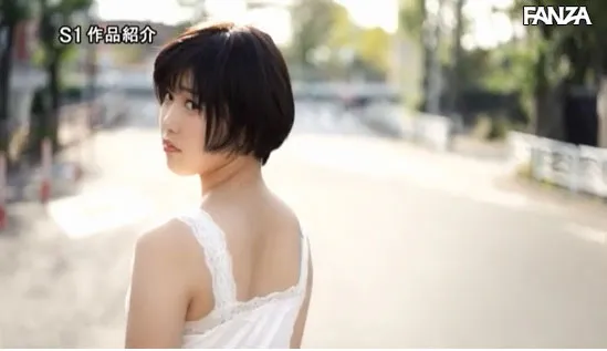 児玉れな动作姿态