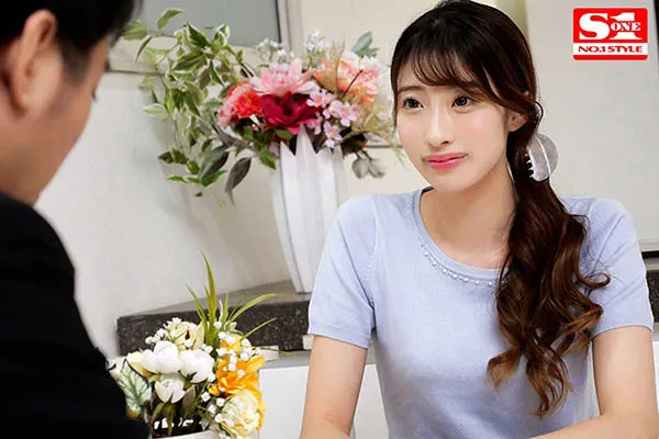 星宫一花展示身姿