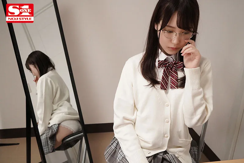 作品剧照，展现角色互动