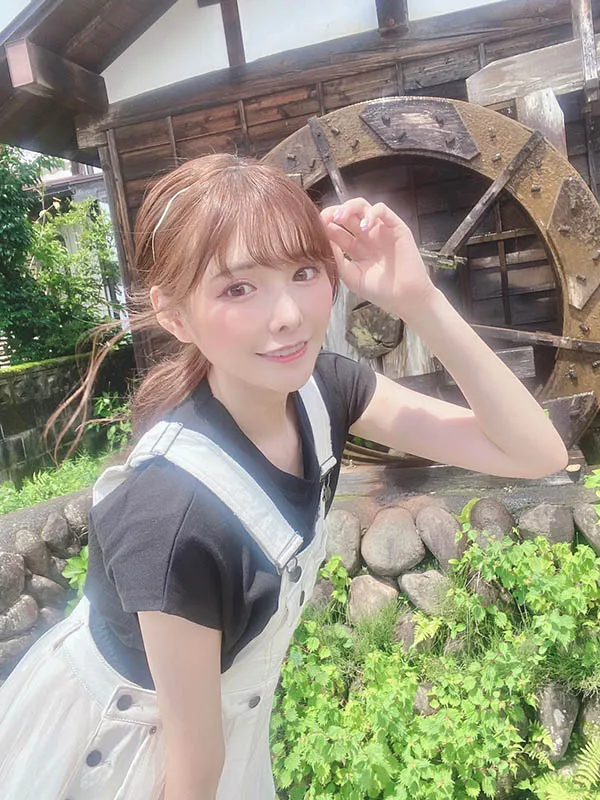 桥本有菜工作照