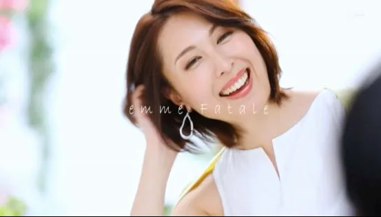 美容师佐田茉莉子肖像