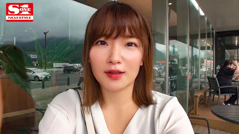 鹫尾芽衣与合作演员温泉场景