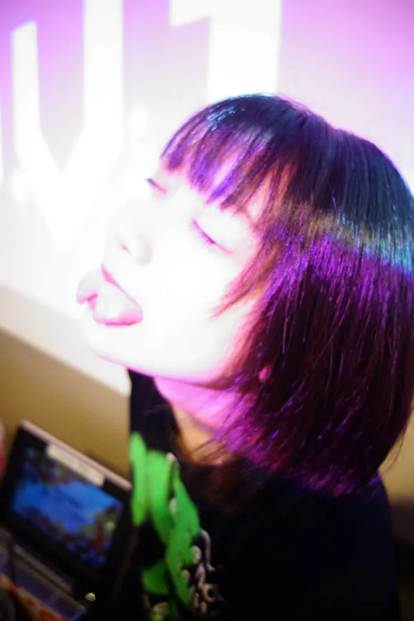 める（爱琉）现场表演照片