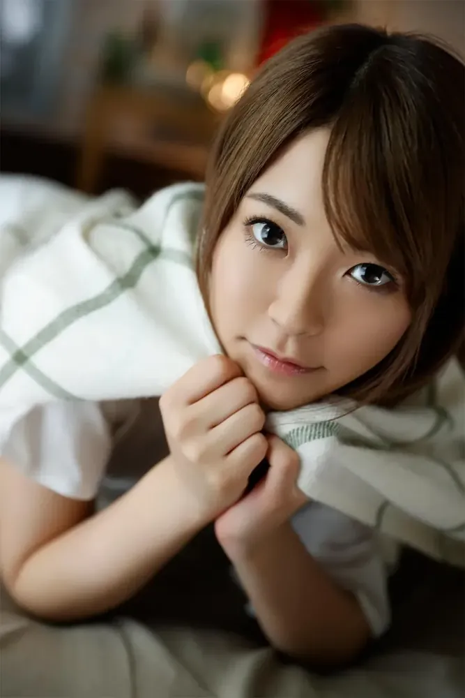 东条なつ媒体宣传图片