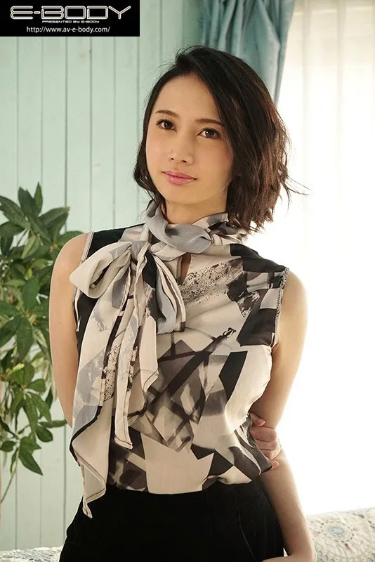 女优木村穂乃香宣传照