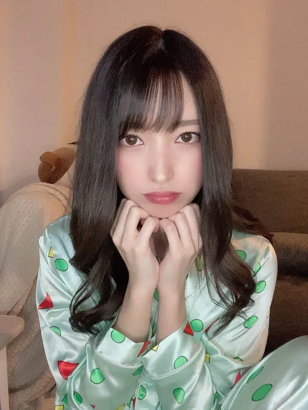 藤井伊予奈近期照片