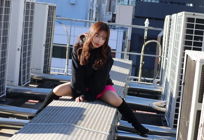 栗山莉绪形象照片