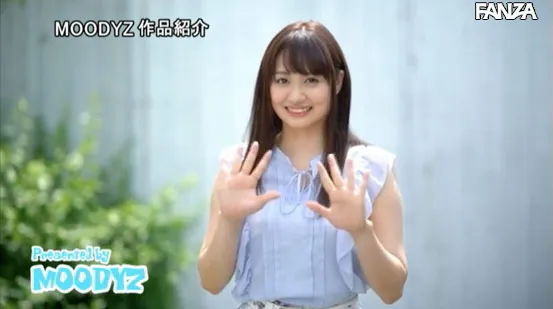 西村绫香职业写真