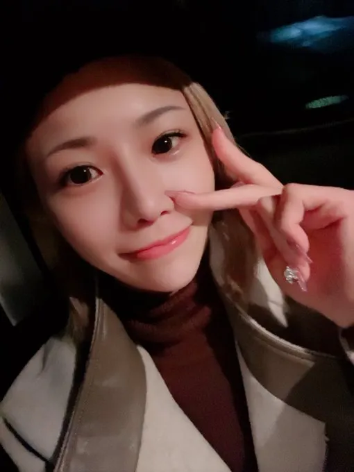 冰堂莉莉亚工作照4