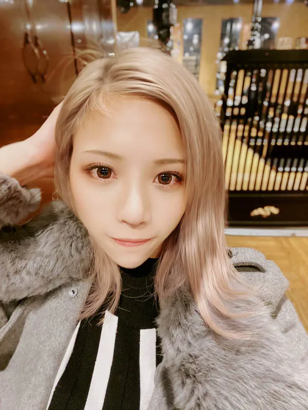 冰堂莉莉亚工作照5