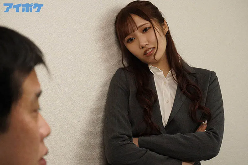 毕业旅行中师生间友好相处的场景