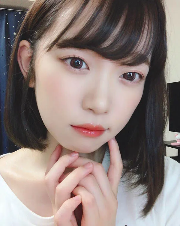 绿川雅专业形象照片