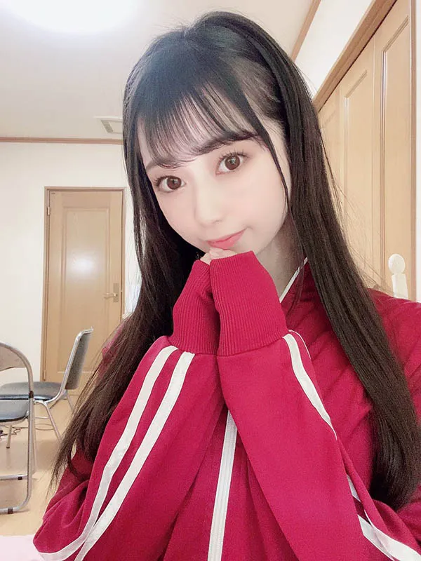 吉野里奈形象照