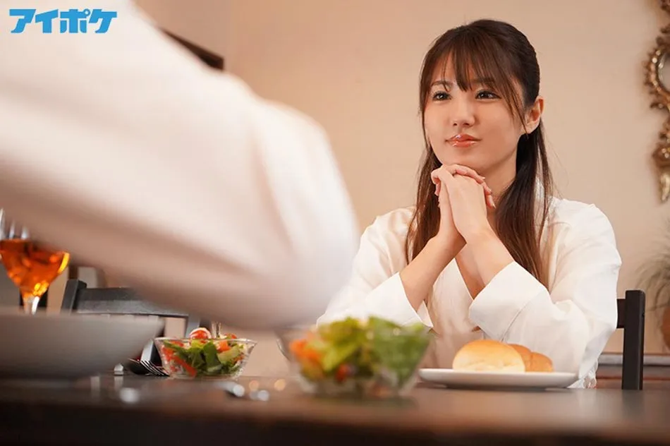 作品剧照-制服少女角啬介绍