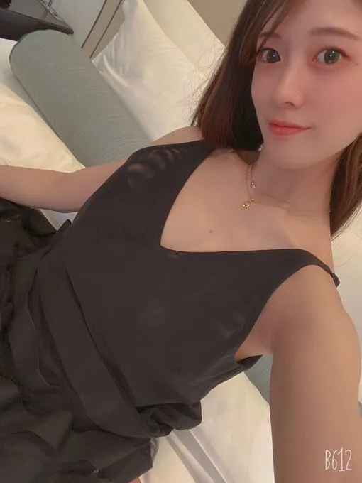 有贺美奈穗写真10