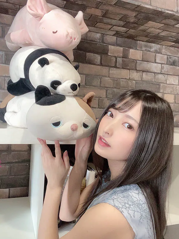 香坂纱梨影视剧照，角色造型展示