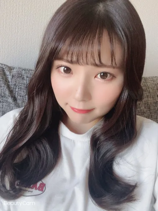 仲泽百华工作照