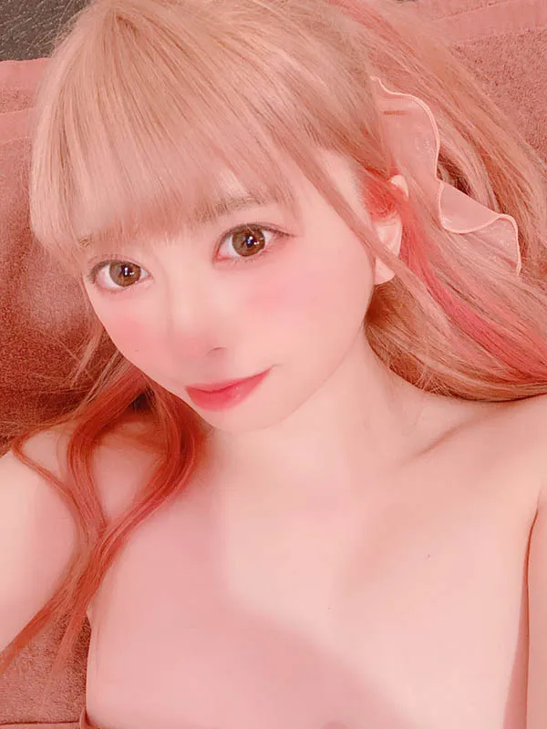 星诗乃世罗形象照7