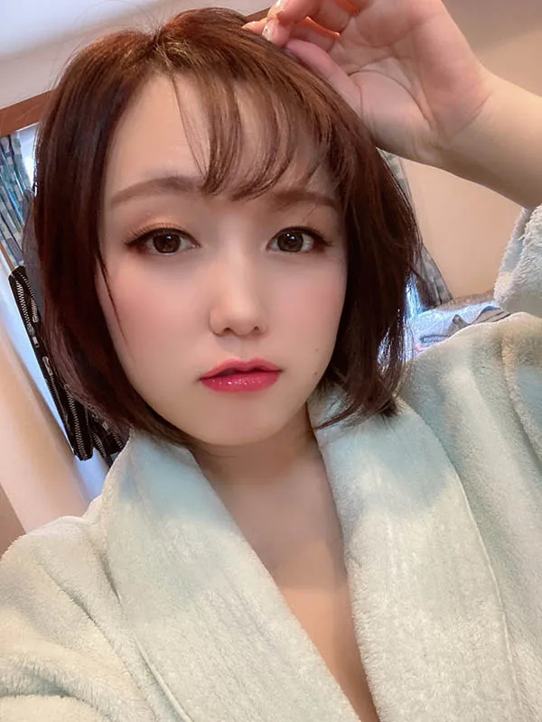 乙叶ゆずき独特分舌特写