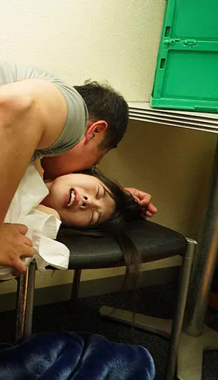 蓝牙みずき主演作品场景图3