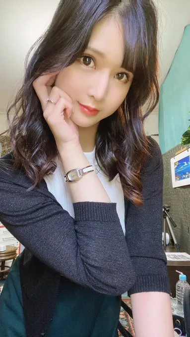 香椎美铃照片工作照