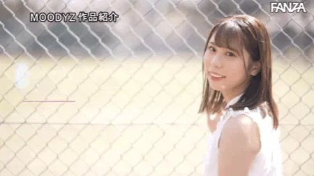 岸井遥拍摄现场自然状态照片