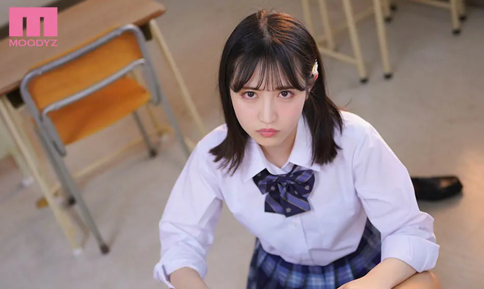 松冈夏美形象照