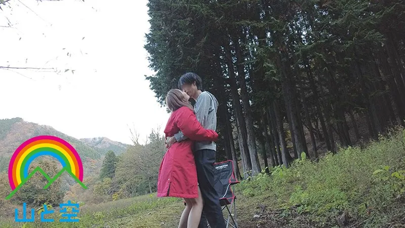 女性角色宣传剧照，展现其特征