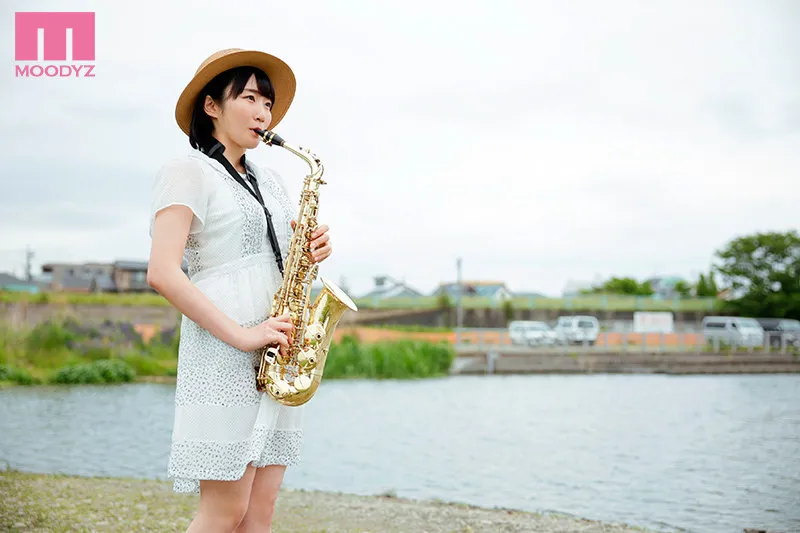 结城和奈写真作品身材展示