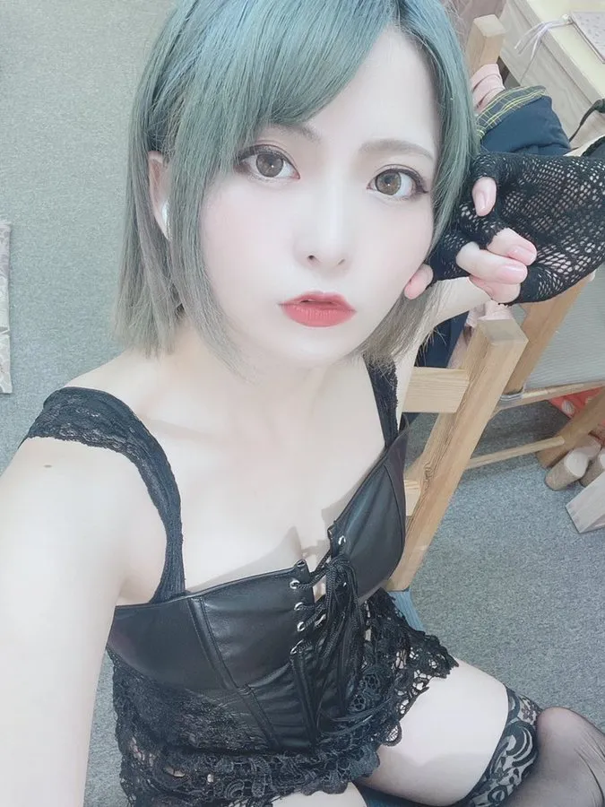 音琴瑠衣作品海报图