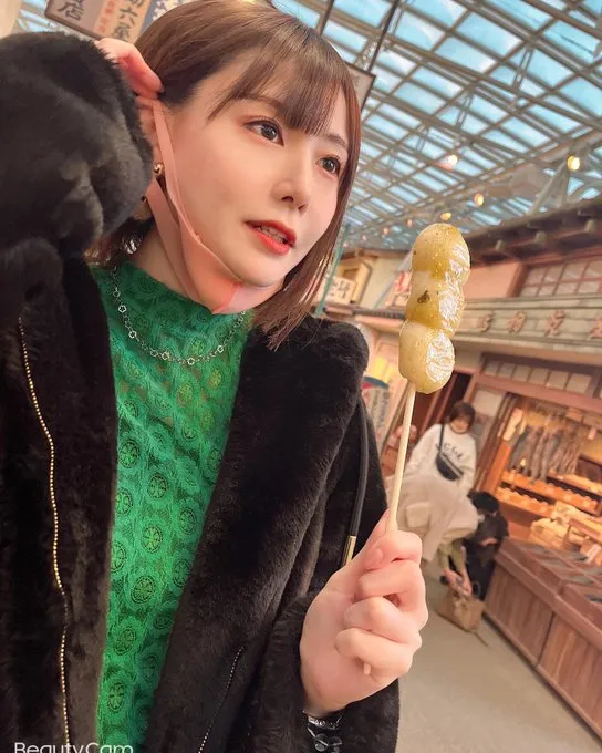 暁真冬作品剧照1