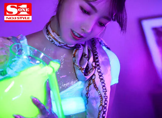 舞羽美翔作品剧照