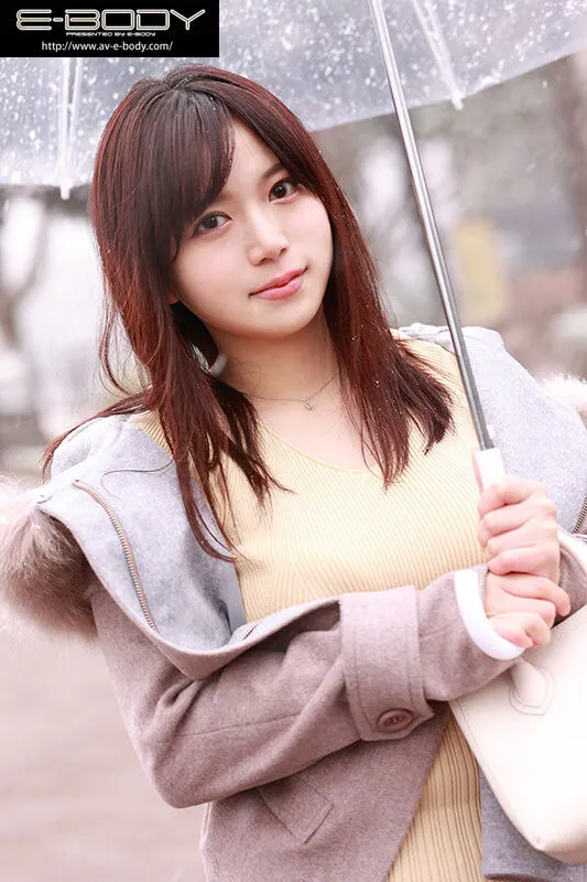 女优宫名遥清新形象照