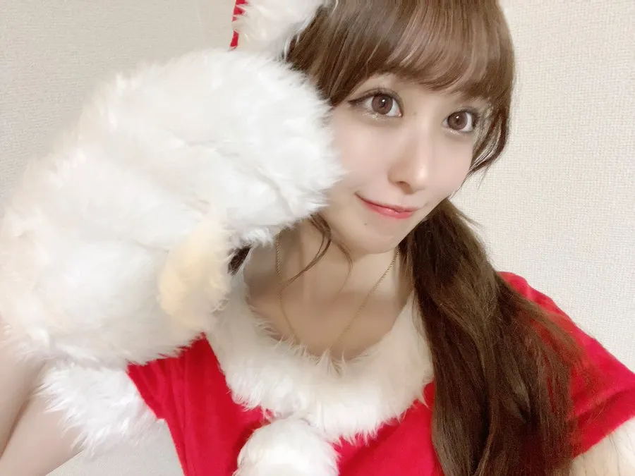 八木奈々作品中表现状态