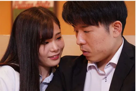 结城りの剧中人物办公环境