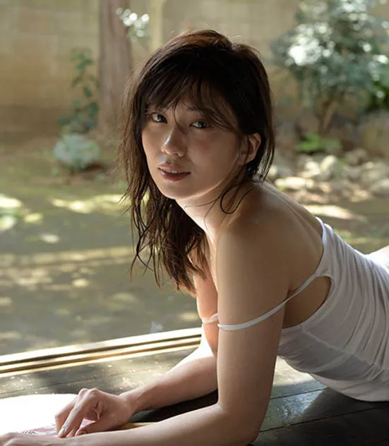 铃村あいり写真