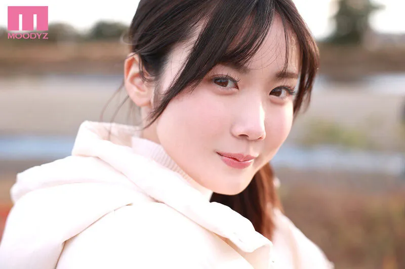 作品中美谷朱里的精彩画面