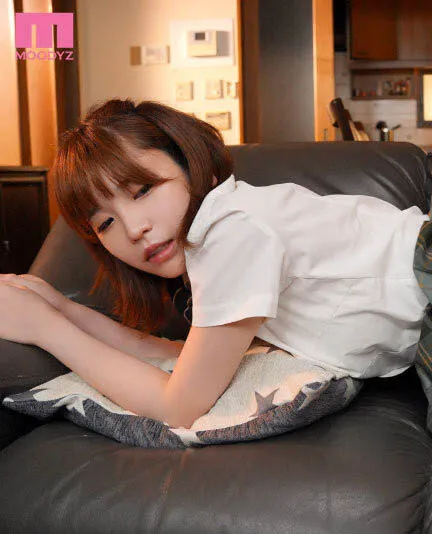 月乃ひな作品视觉展示