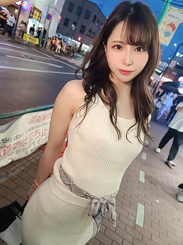 作品海报：出差商务酒店女上司