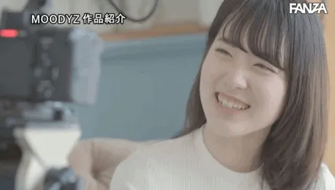 爱弓凉作品海报