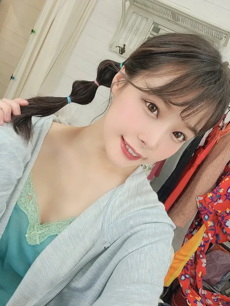 八木奈々写真二