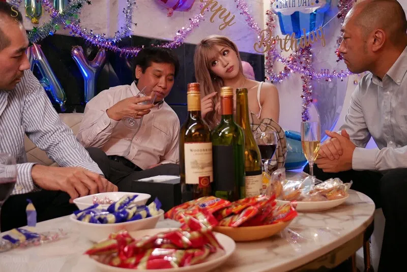 唯井まひろ作品剧照3