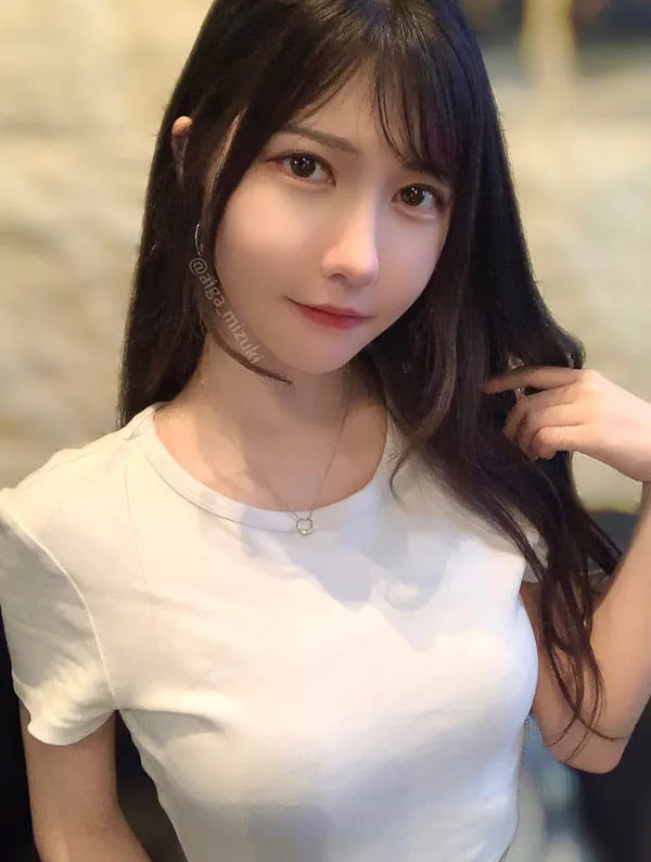 蓝芽水月个人照2