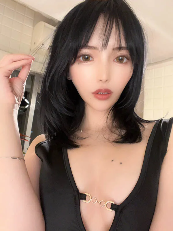 广濑里绪菜写真