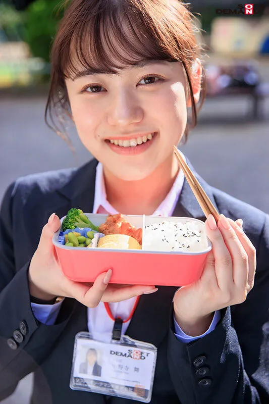 小野寺舞 宣传照