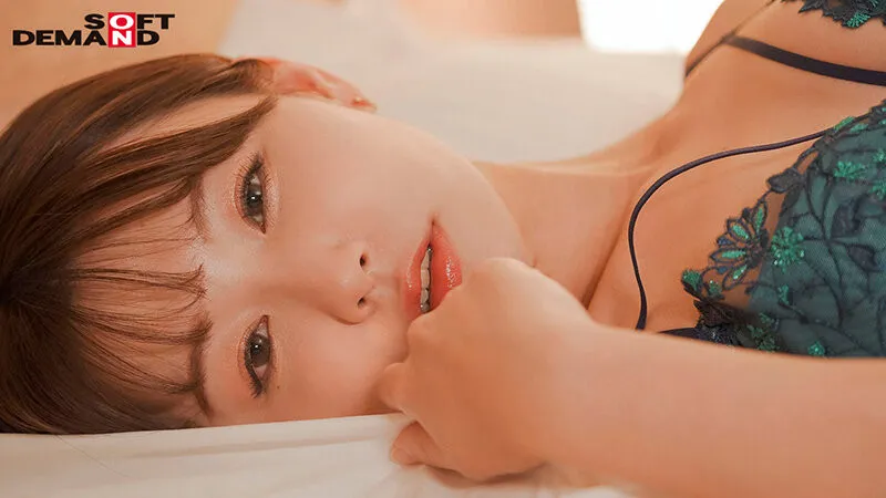 都筑亜美作品照2