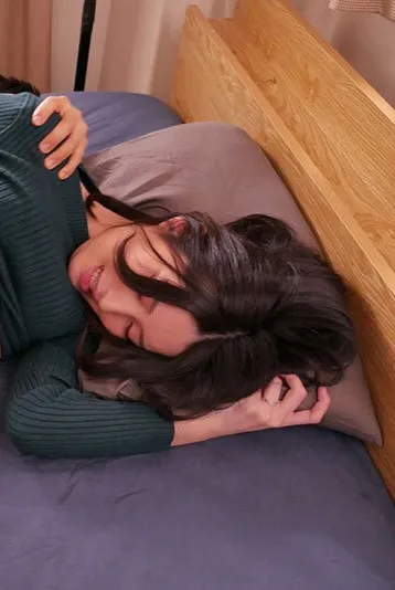 栗山莉绪专辑封面