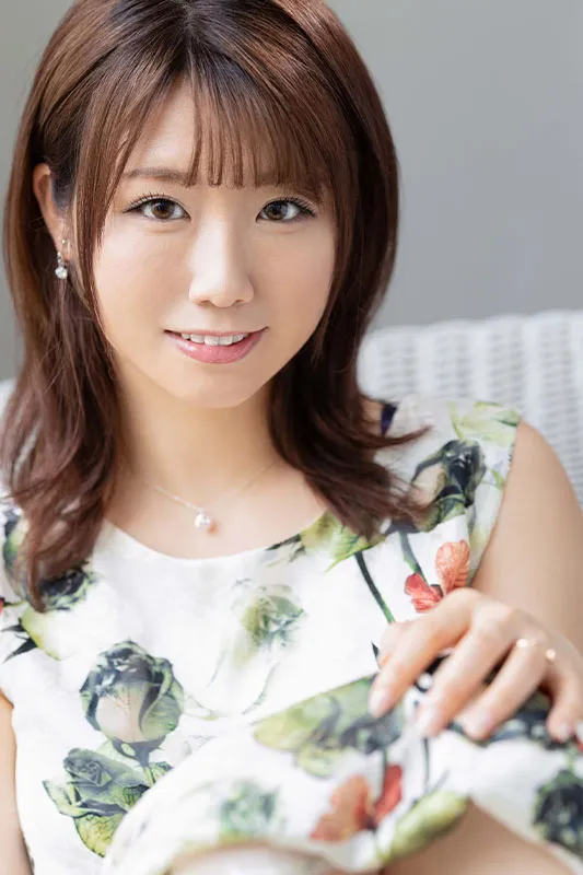 加贺美まり写真集封面