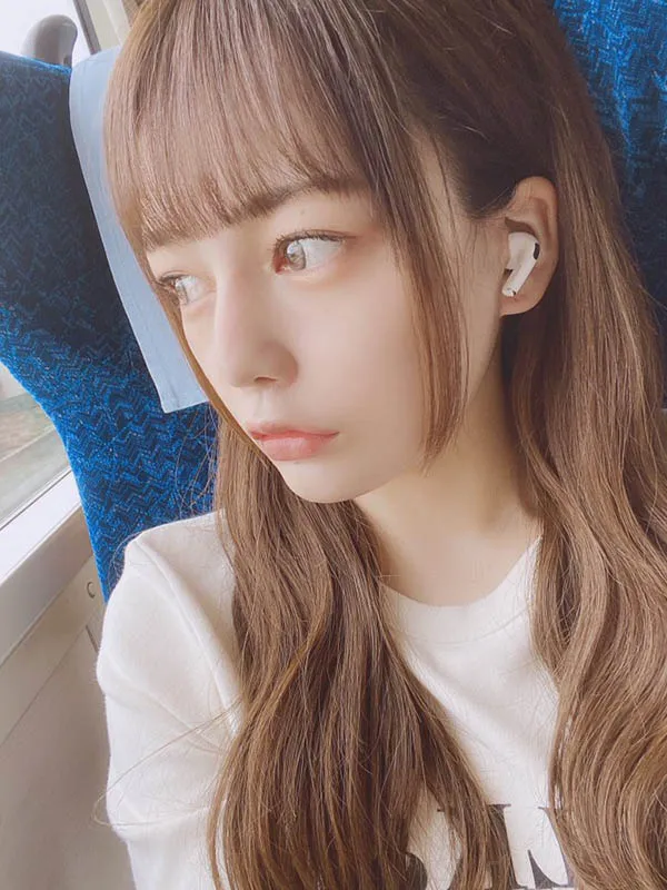 青空ひかり写真集封面